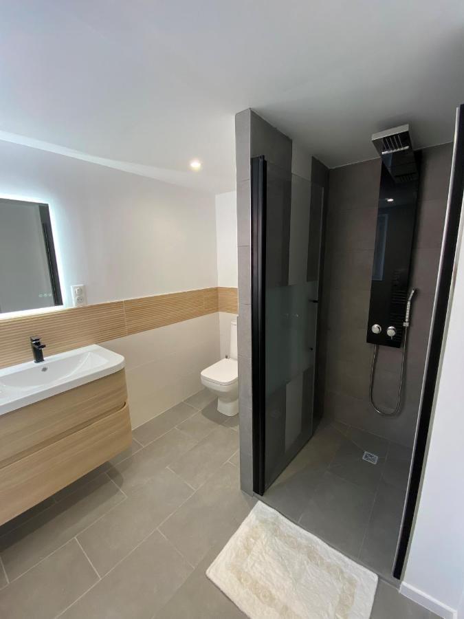 Appartement Rez De Villa Proche Port Et Plages De Sanary Kültér fotó