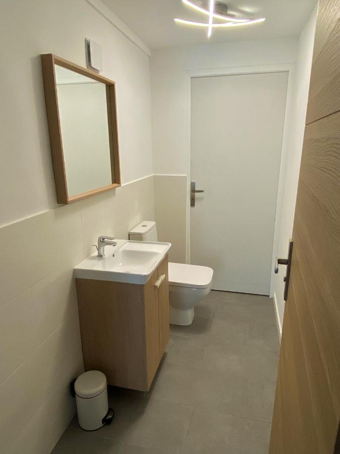 Appartement Rez De Villa Proche Port Et Plages De Sanary Kültér fotó