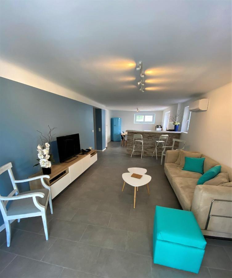 Appartement Rez De Villa Proche Port Et Plages De Sanary Kültér fotó